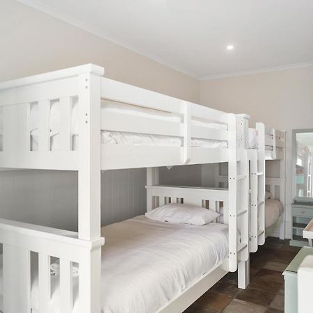 Free Night On Us This Winter At The Glass House Mollymook Beach Екстер'єр фото